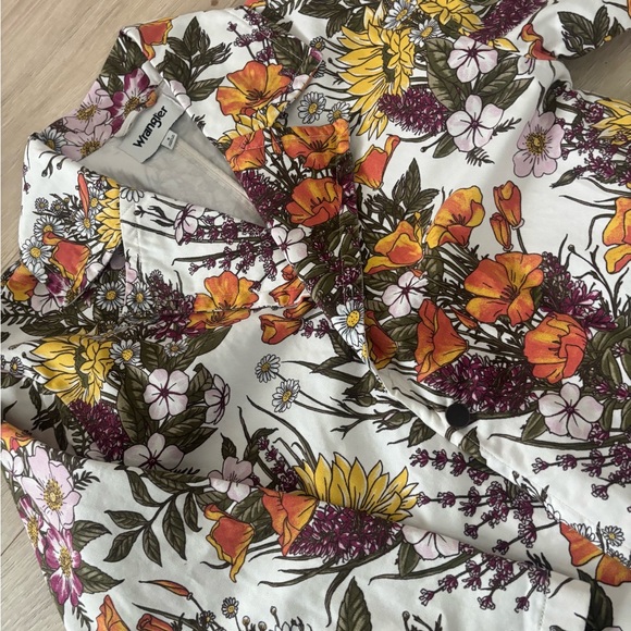 Wrangler Floral Women's Coat - Multicolor - Picture 2 of 4